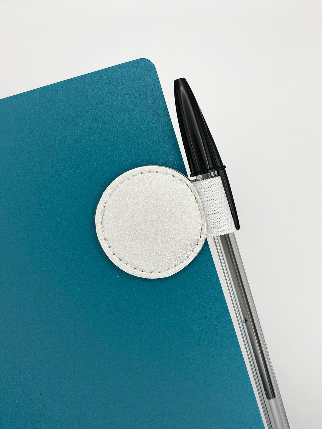 Porte-stylo adhésif